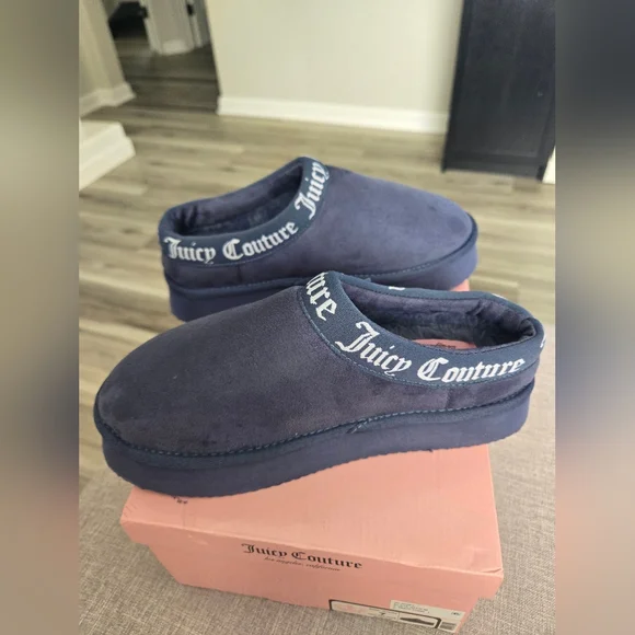 Juicy Couture Navy Suede Platform Slip-On Sneakers - Picture 6 of 9